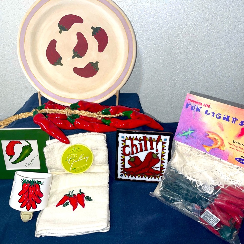 Huge Lot Vintage Chilli Pepper Kitchen Home Decor